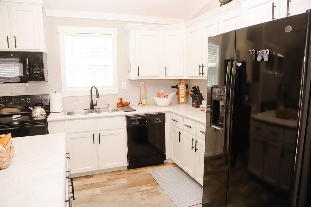 Willa The Little Getaway-Sleeps 4, Firepit, Pet Friendly Pottsboro Zewnętrze zdjęcie